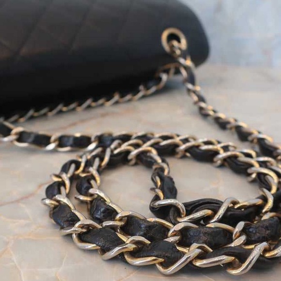 Vintage Chanel small flap caviar - Picture 7 of 12